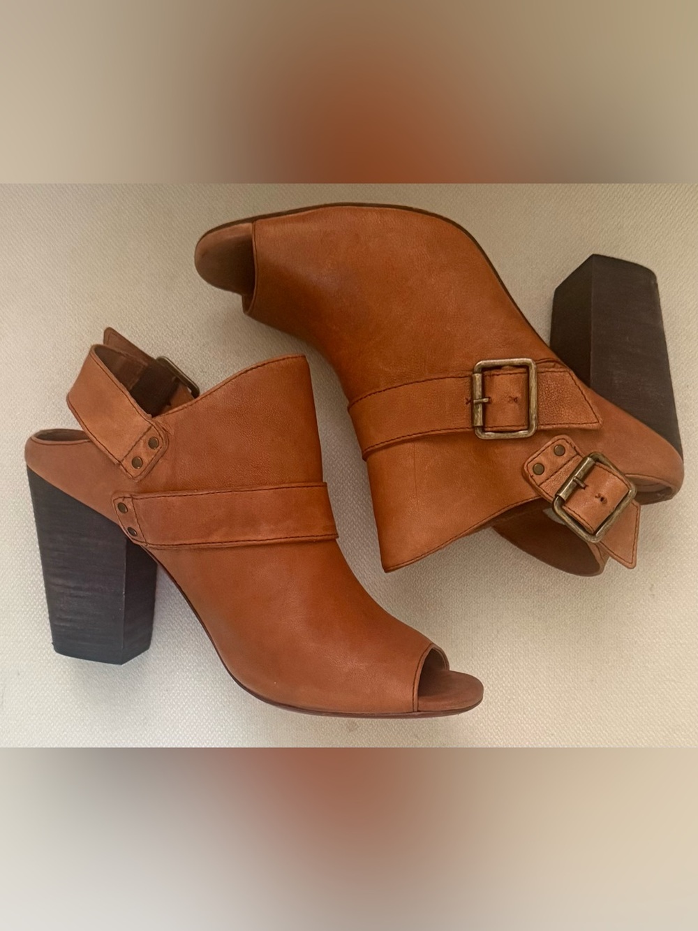 HS Trask Miriam Washed Sheepskin Leather Peep Toe Slingback Heels Sz 8M - Picture 5 of 9